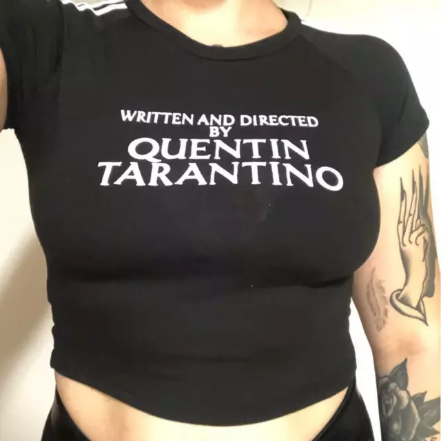 T-shirt scritta e diretta da Quentin Tarantino, nera, venditore britannico, nuova con etichette