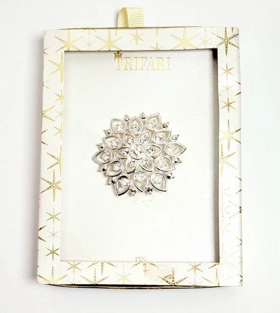 Trifari Brilliant Crystal Star Cluster Brooch 2" Silver Tone New In Box Vintage