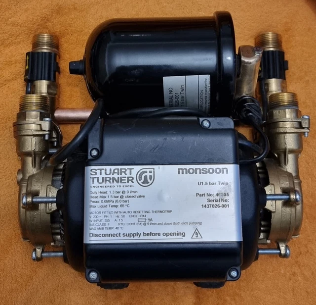 Stuart Turner Pompa doccia universale monsone 1,5 bar 46505