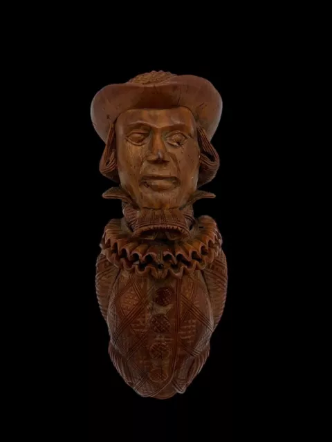 Exceptional 19th Century Antique Tobacco Pipe Carved In A Corozo Nut (Napoleon)