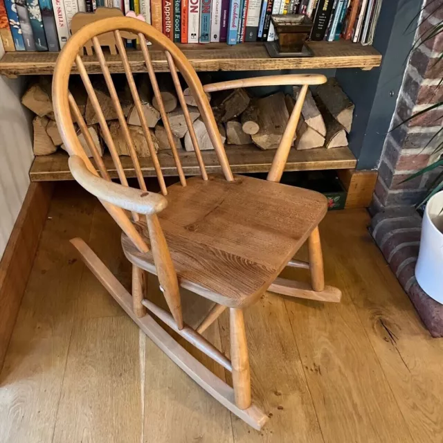 Refurbished Early Vintage CC42 Ercol Model F182 Windsor Stick Back Rocking Chair 3