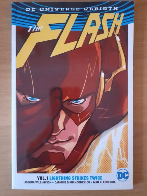 DC Comics The Flash : Rebirth Volume 1, Lightening Strikes Twice
