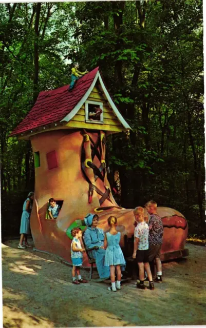 Postcard Old Lady in the Shoe Story Book Forest near Ligonier Pennsylvania
