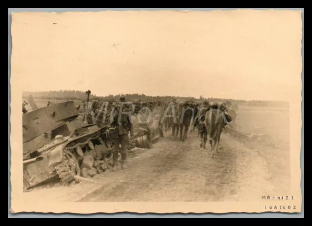 Photo, WW2, use in the Kurland, n.d. Tank Battle Bauska/Latvia, 5026-1382g