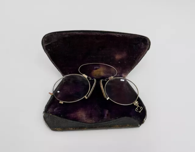 Antik um 1890 Zwicker Kneifer Brille Lesebrille im Etui 585 Gold