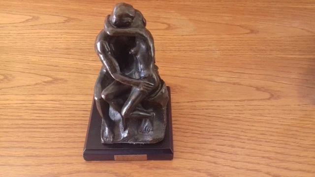 Sculpture statue bronze reproduction Le Baiser Rodin vintage art France N7817 | UK