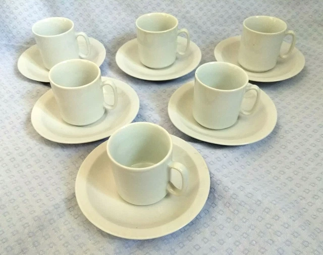 LOT 6 TASSES A CAFE EXPRESSO AVEC SOUS-TASSES - jamais utilisées