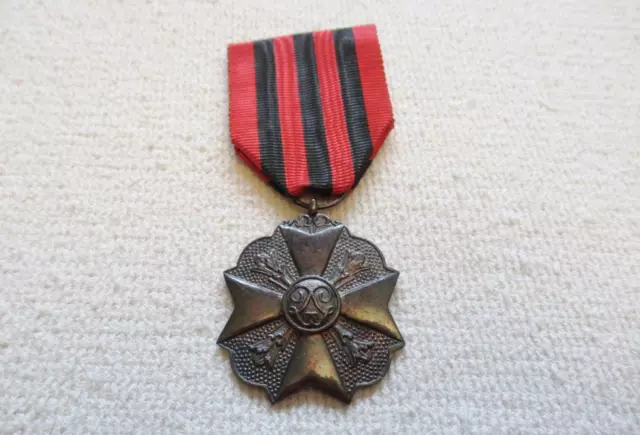 Orden BELGIEN ZIVIL VERDIENSTKREUZ IN SILBER  am Band !