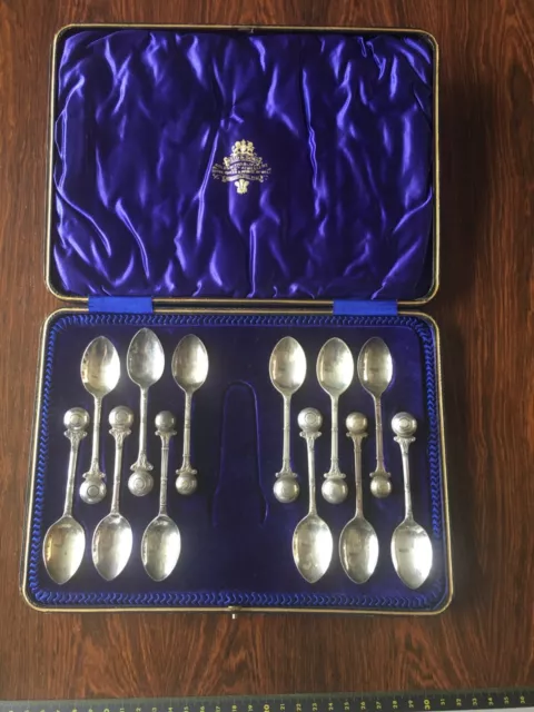 Superb Victorian Boxed Set of 12 Silver Teaspoons with Bowling Ball Finials