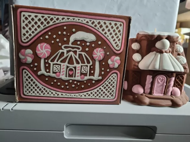 Vintage 1977 Avon GINGERBREAD HOUSE Frankincense & Myrrh 1.5" Candle - NEW!