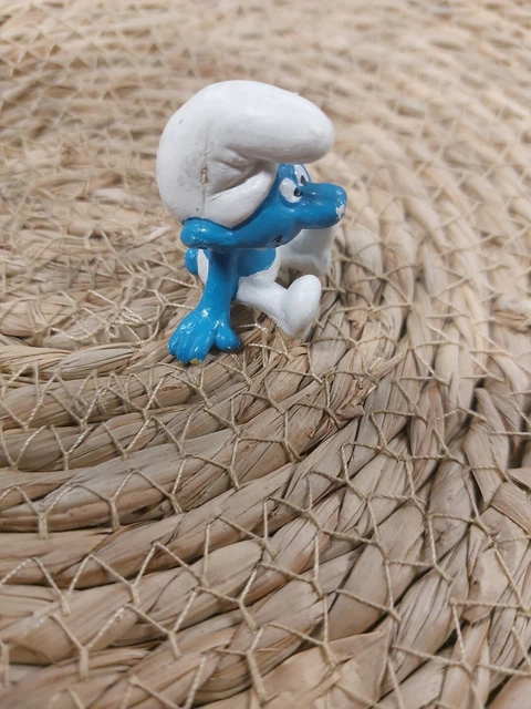 Schleich Figurine Schtroumpfs – Chat Azraël Assis – Édition Anniversaire Brillante (20439)