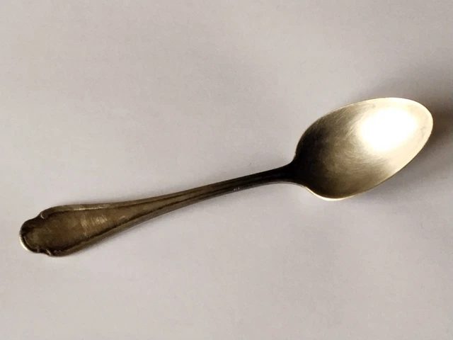 12 cuilleres a moka christofle modele Pompadour TBE,9,8 cm