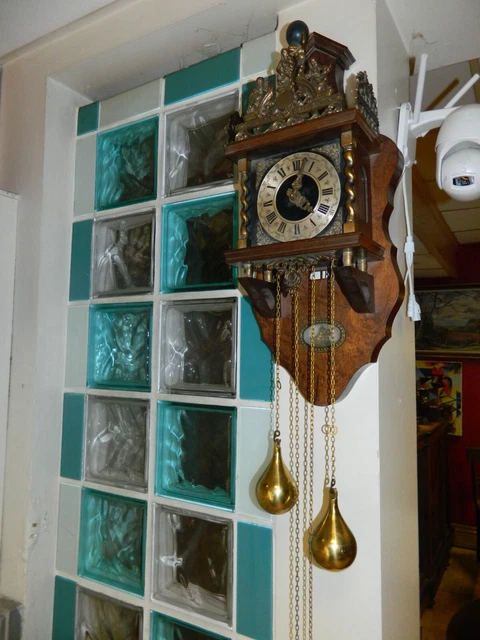 Reloj de pared holandés vintage