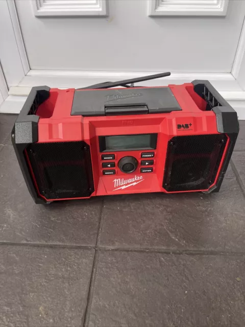 Milwaukee Radio M18 JSRDAB+  230V or 18V Battery DAB+ - FM Site Radio