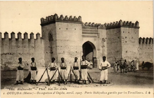 CPA AK MAROC OUDJA - Guarded Sidiyahya Gate (199291)