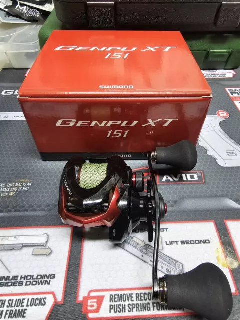 Shimano 20 GENPU XT 151 Left Handed Saltwater Fishing Reel Used In Great Shape