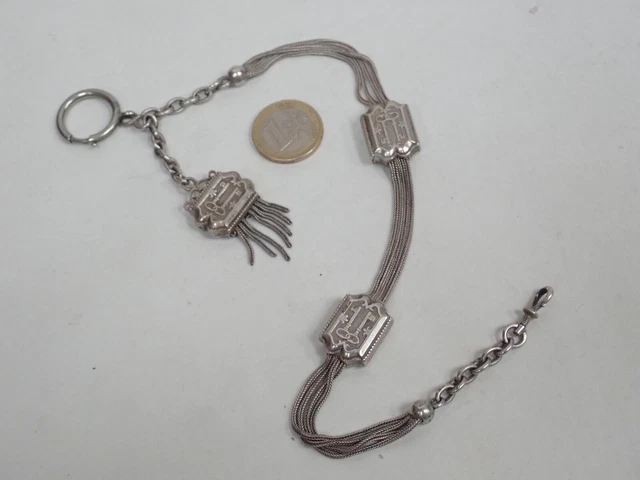 ANCIENNE CHATELAINE DE Montre Gousset Médaille Jeanne d'Arc et Croix de Lorraine EUR 32,00
