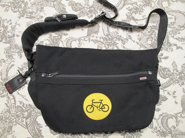 Tumi Men's Black Messenger Cross Body Shoulder Bag Ballistic Nylon