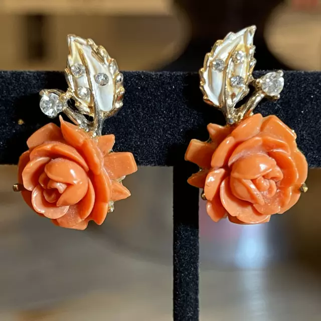 Vtg Signed CORO Carved Coral Color Celluloid Rose Rhinestone Screw Back Earrings 3