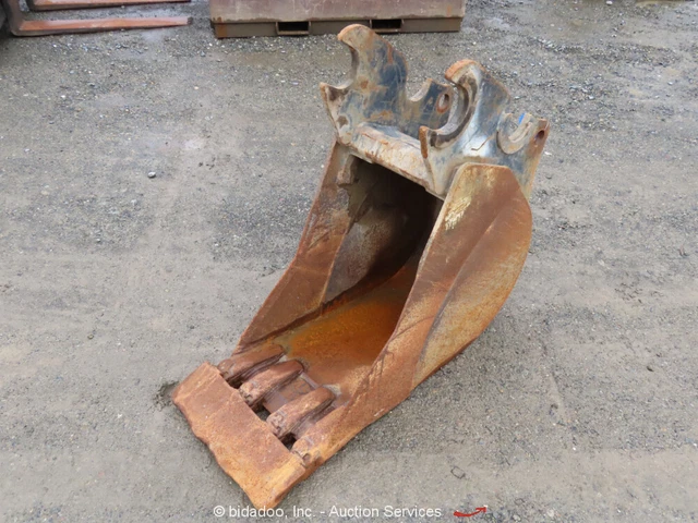 Kubota K7426 18" Trench Clean Out Bucket Attachment For Excavators bidadoo