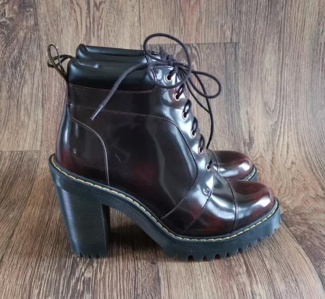 averil arcadia dr martens