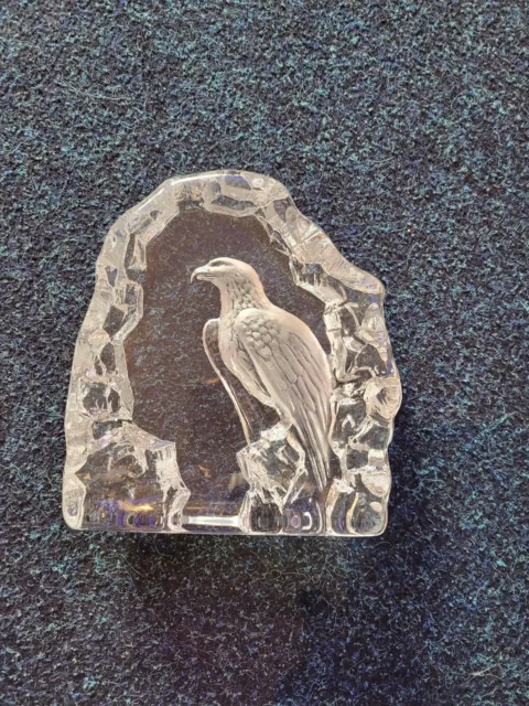 Paperweight - Mats Jonasson reverse etched lead crystal eagle - hand signed