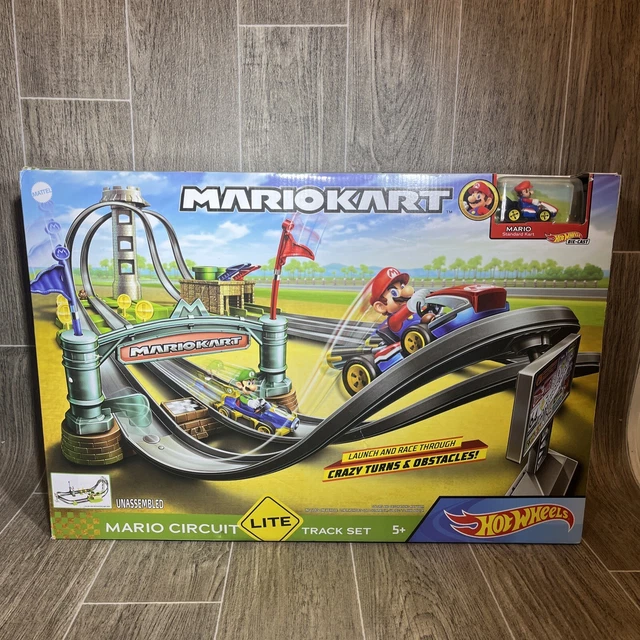 HOT WHEELS MARIO Kart Circuit Lite Track Set with DieCast Vehicle New