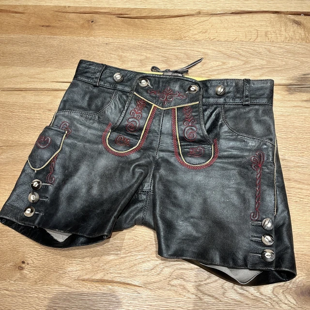 Lederhose Damen Schwarz Kurz