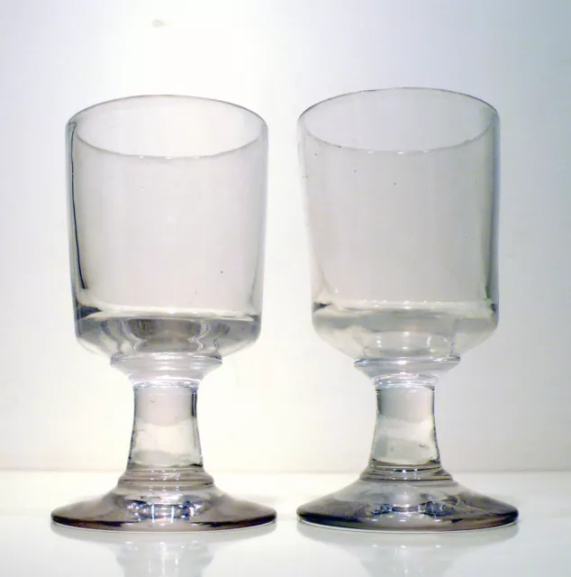 Coppia di bicchieri a calice vetro soffiato anni '60 vintage v337