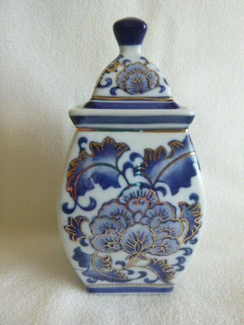 Japanese-style Lidded Urn Traditional Design with Gold Accents