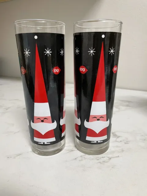 Holt Howard Dairy Queen DQ Tall MCM Christmas Glasses Santa Black Red - Set of 2