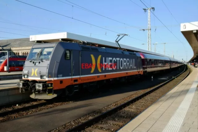 Photo  German Rly - 241 005   Bombardier (Kassel) Traxx F140 Class 241 (2)