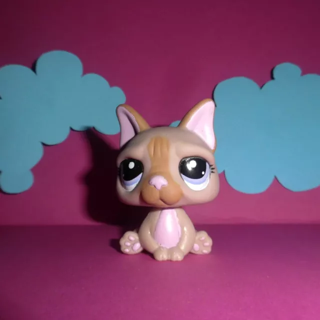 Littlest Pet Shop 1896 - French Bulldog + Additional random Pets Included!