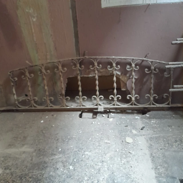 grata in ferro sopraporta