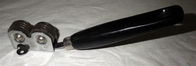 EKCO Knife Sharpener Black Handle Pull Thru Chromium Plated USA