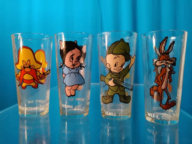 Four Vintage Warner Bros Cartoon Glasses, Looney Toons Glasses By Pepsi