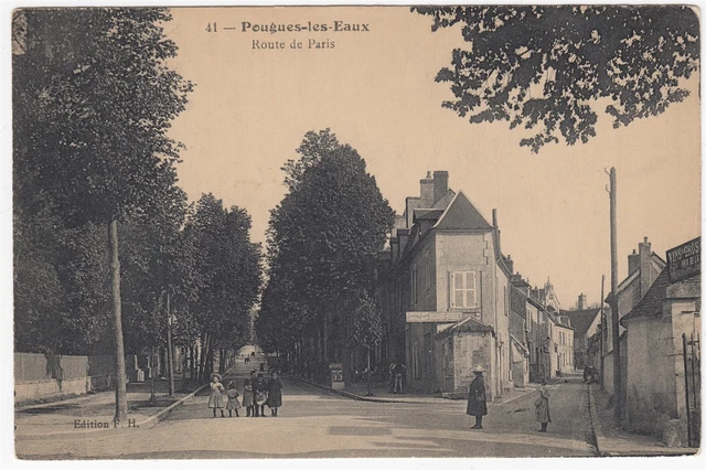 French Postcard "Peugues-Les-Eaux, Route De Paris"