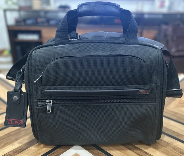 TUMI Black Travel Accessory Bag Carry-On Shoulder/Crossbody Strap 22155D4 Alpha