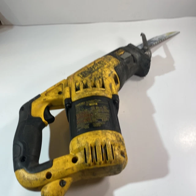 DEWALT DWE357 VARIABLE Speed 12Amp Reciprocating Saw Tested Working £