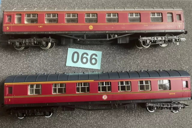 2 X HORNBY OO GAUGE LMS COACHES MAROON ( SEE PHOTOS) Buffers/Couplings ...
