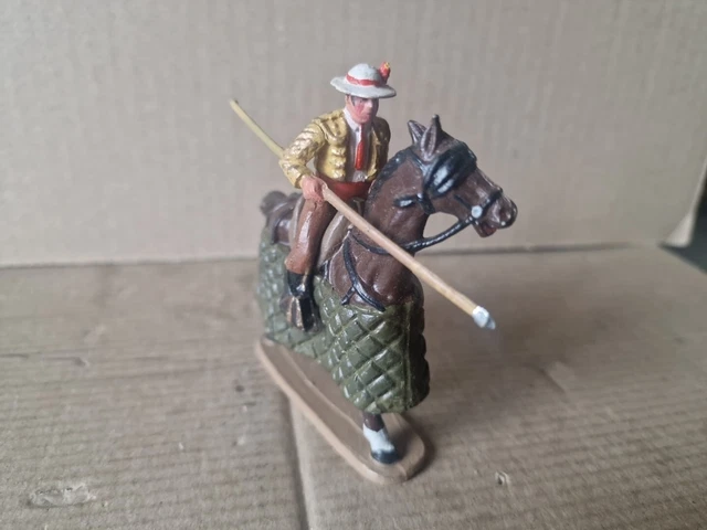 Lot De 28 Figurines Starlux Corrida Camarge - Toro Matador Picador Alguazil Mireille