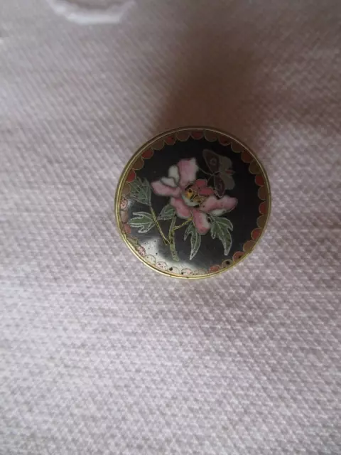 Gros bouton ancien métal cloisonné en pierres