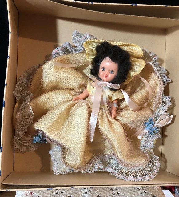 VINTAGE 1940's HOLLYWOOD DOLL MISS TEETER TOTTER NURSERY RHYMES SERIES