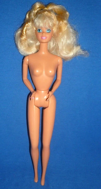 PRETTY BARBIE DOLL with Two Tone Hair Superstar Face Mold Late