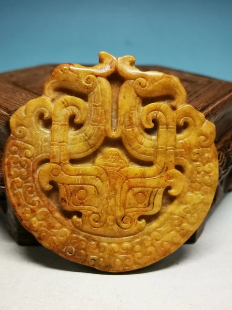 RARE Ancient Chinese Old JADE HAND CARVED Chi Dragon Totems Pendant R21