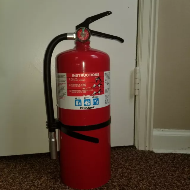 First Alert PRO10 Rechargeable Commercial Fire Extinguisher 4-A:60-B:C (EMPTY)
