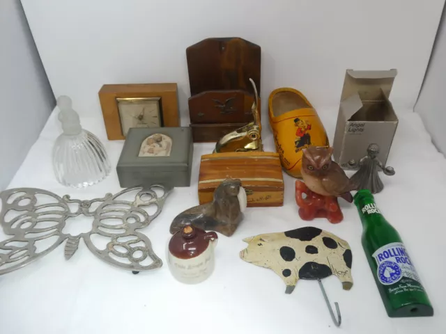 Wholesale Mixed Lot Vintage Collectibles Nick Nacks Decor Clock Trivet