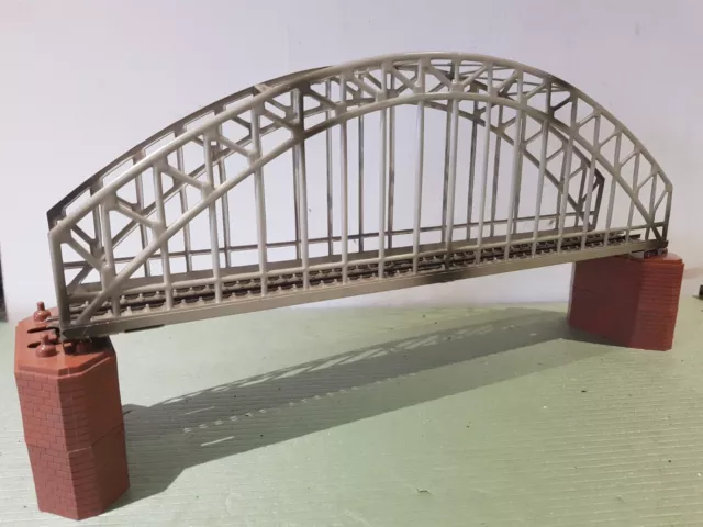 Marklin HO 7163M Metal Arch Girder Bridge With Built In Track