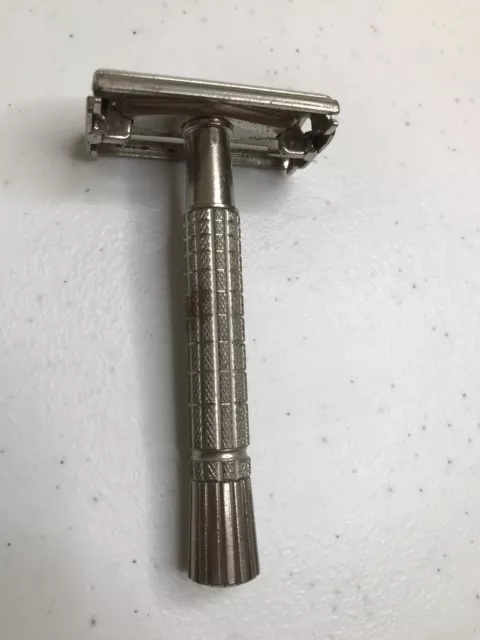 Vintage Gillette Black Super Speed TTO DE Safety Razor L-4 1966