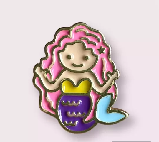 Mermaid pin badge, enamel mermiad badge, mermaid brooch, cute enamel pin, 1 pc